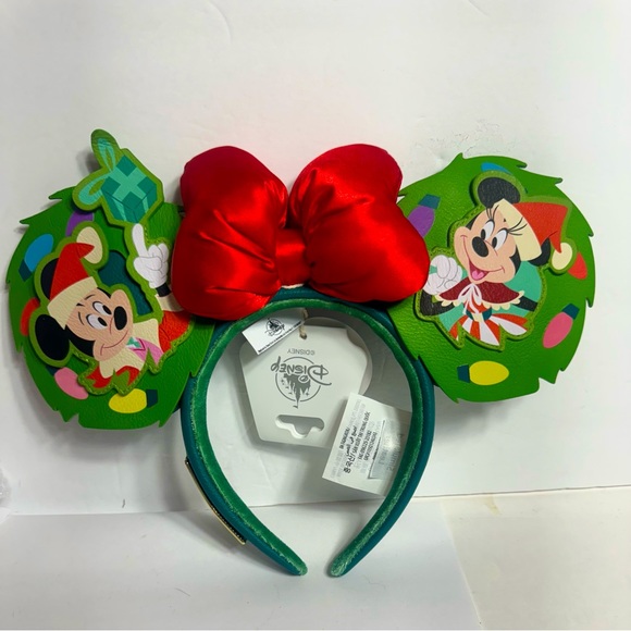 NWT. Disney Mickey Minnie Loungefly Glow in the Dark Holiday Ear Headband. - Picture 1 of 8